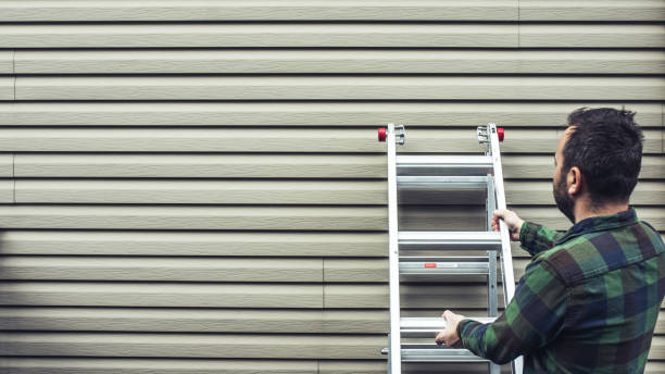 How To Choose The Right Materials for Your Siding Installation in 'Lakeside, VA